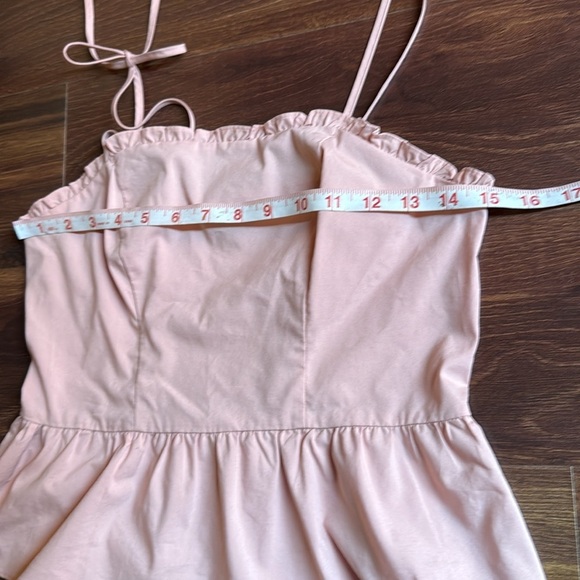 EXPRESS Smocked Peplum Top Size XS - Picture 5 of 6